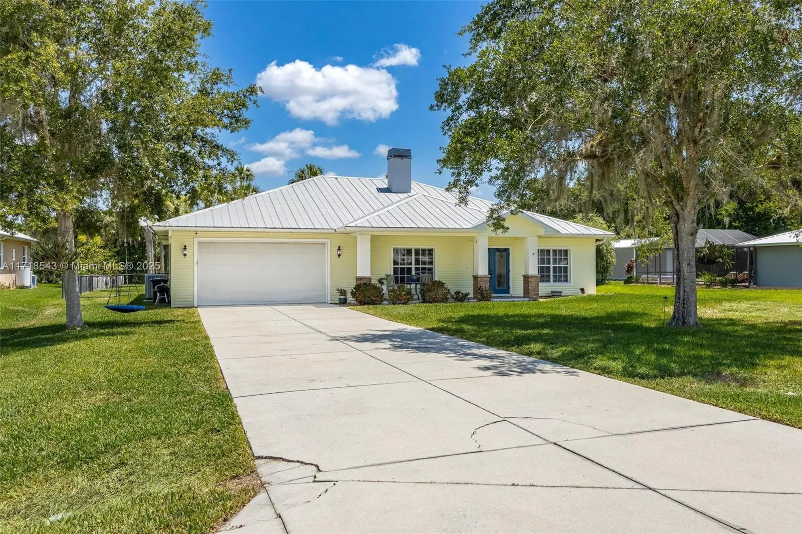 1724 Caloosa Estates Ct, La Belle FL 33935