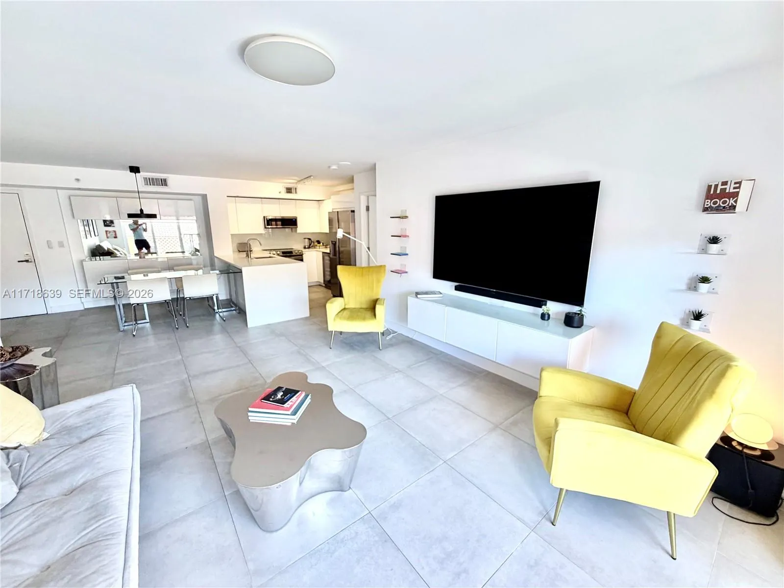 2 bedroom 2 bath for sale at 90 Alton Rd # 303, Miami Beach FL 33139