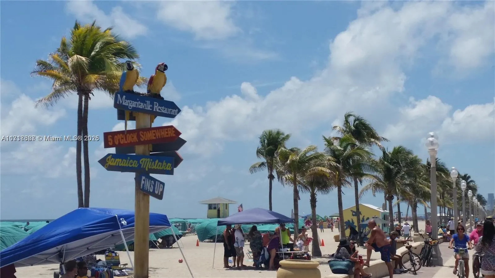 1 bedroom 1 bath for sale at 326 Wilson St # 206, Hollywood FL 33019