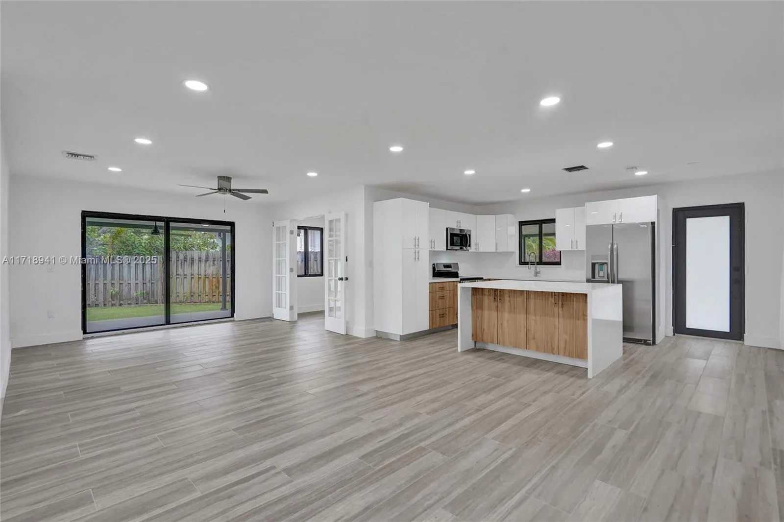 3 bedroom 2 bath for sale at 1798 NE 40th St, Oakland Park FL 33334