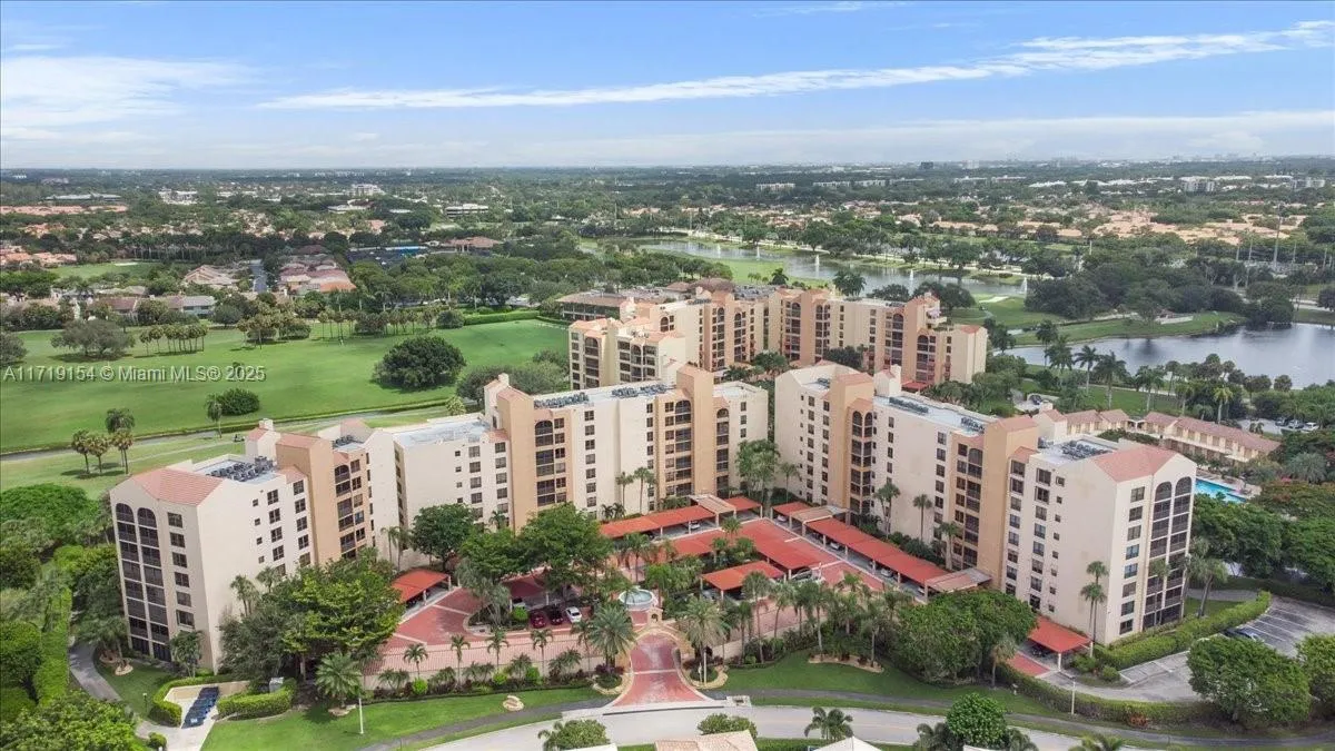 3 bedroom 2 bath for sale at 7209 Promenade Dr # 602, Boca Raton FL 33433