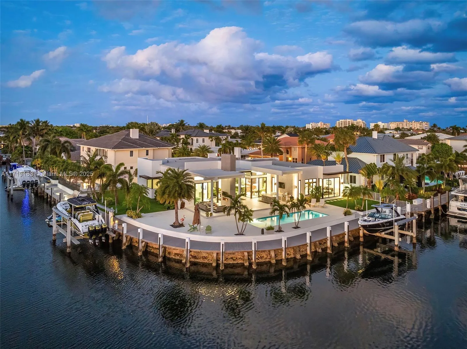 3 bedroom 4 bath for sale at 3701 NE 26th Ave, Lighthouse Point FL 33064