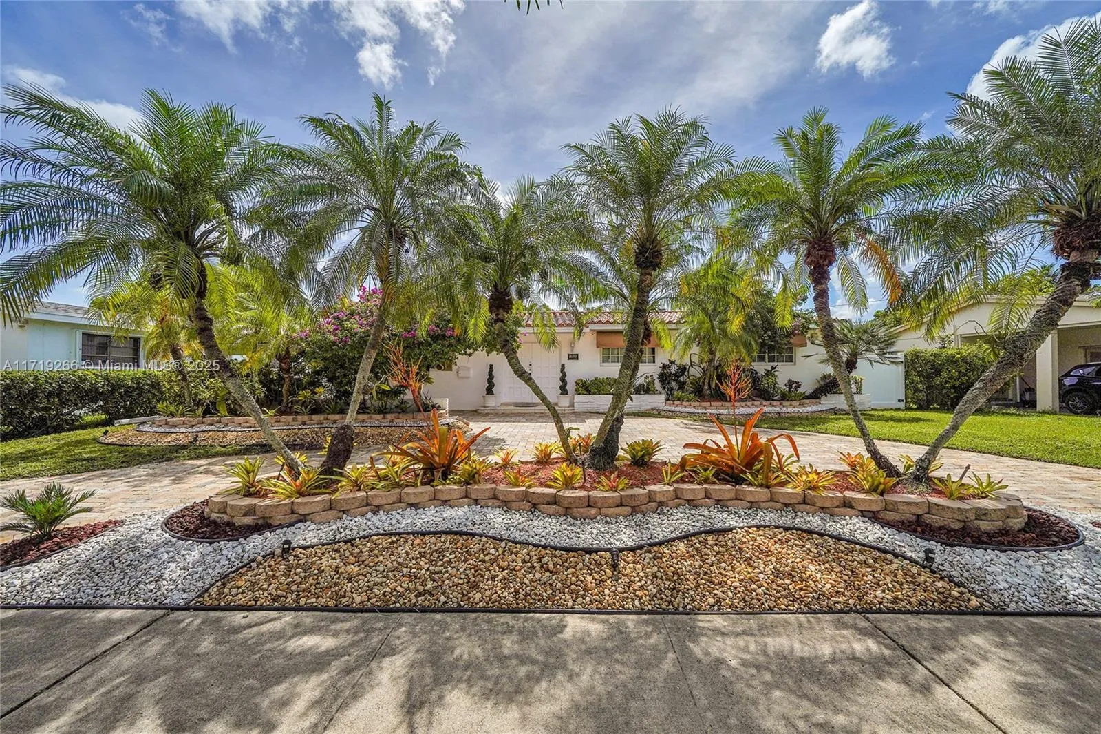 17805 NE 9th Pl, North Miami Beach FL 33162