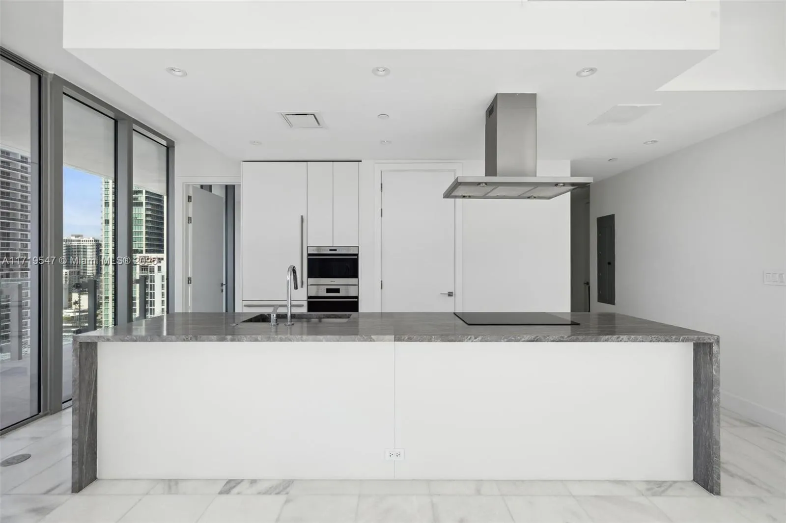 700 NE 26th Terr # 2305, Miami FL 33137