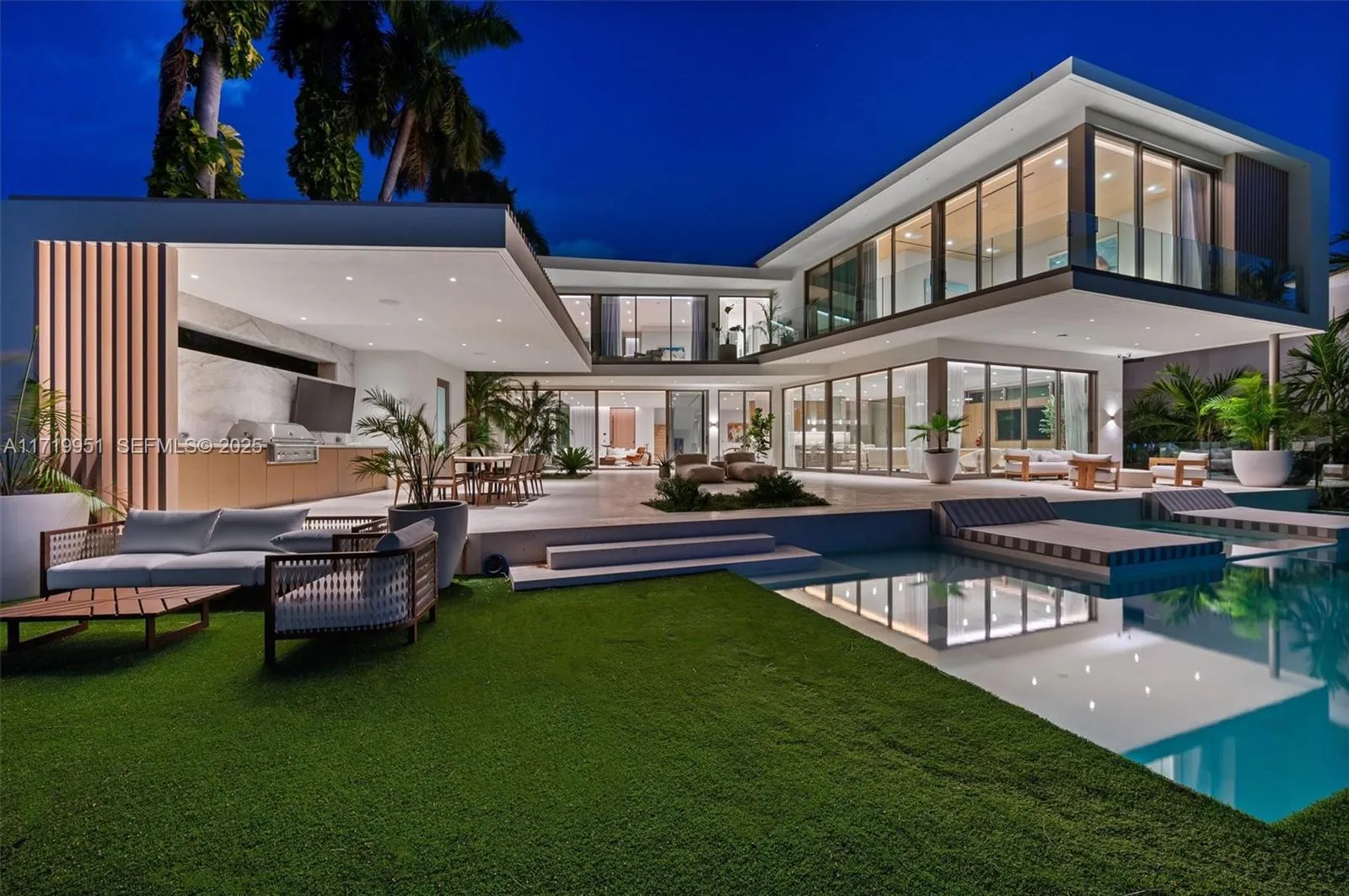6 bedroom 6 bath for sale at 424 W Rivo Alto Dr, Miami Beach FL 33139