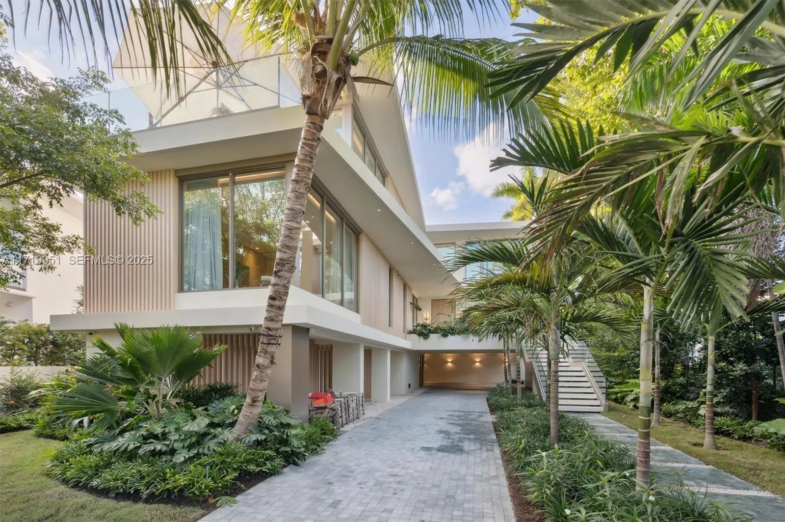 424 W Rivo Alto Dr, Miami Beach FL 33139