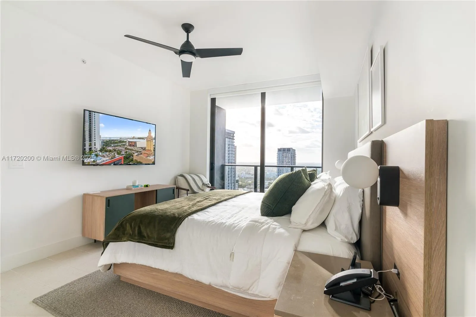601 NE 1 AVE # 3604, Miami FL 33132