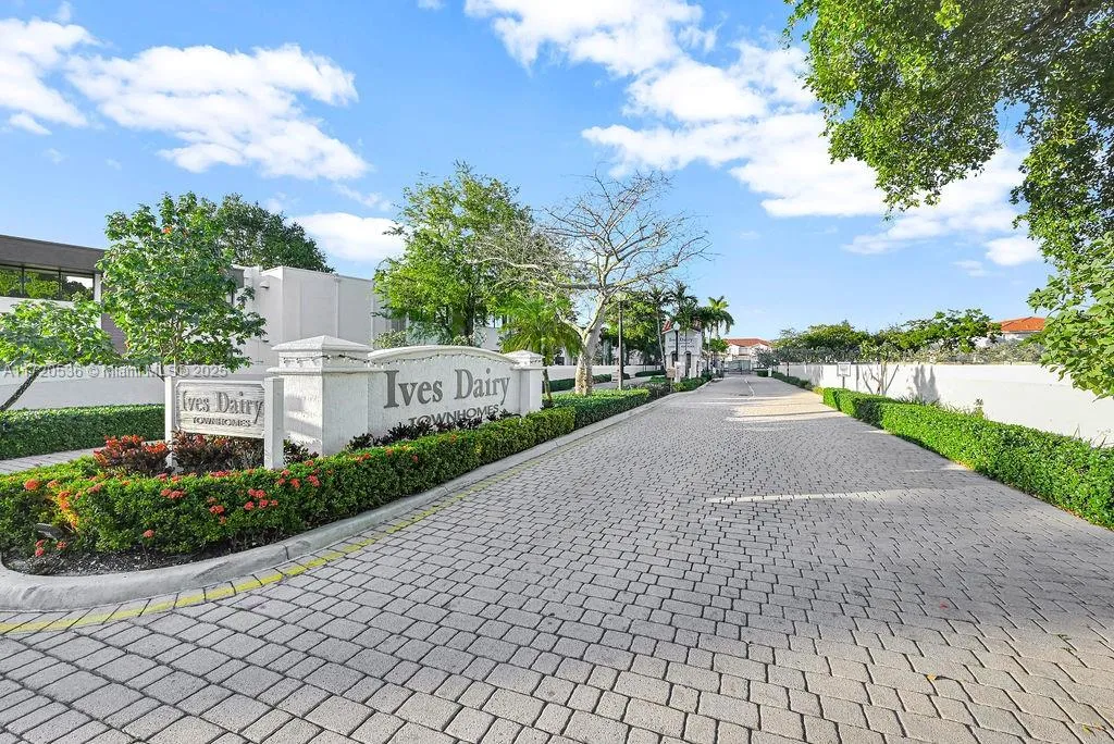 3 bedroom 2 bath Residential for sale at 1007 NE 208th St # 1007, Miami FL 33179