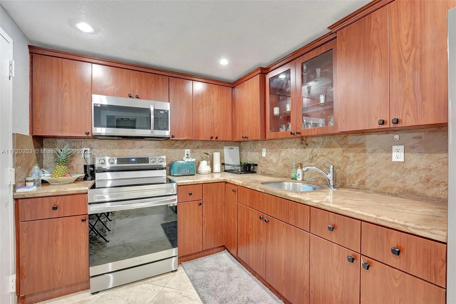 1950 S OCEAN DR. # 6B, Hallandale Beach FL 33009