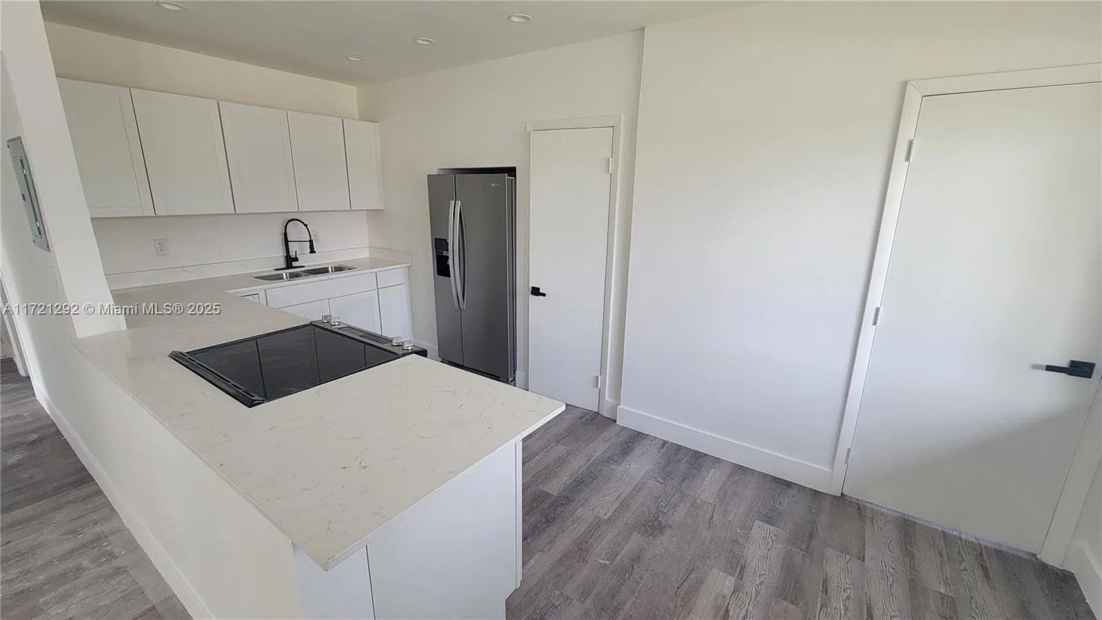 1560 NE 42nd Ct, Pompano Beach FL 33064