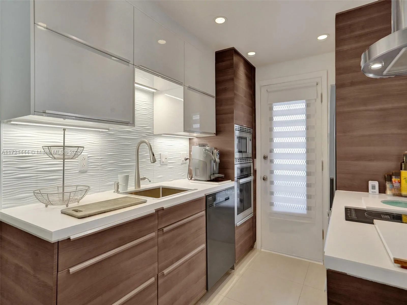 17001 NE 13th Ave # 105, Miami FL 33162