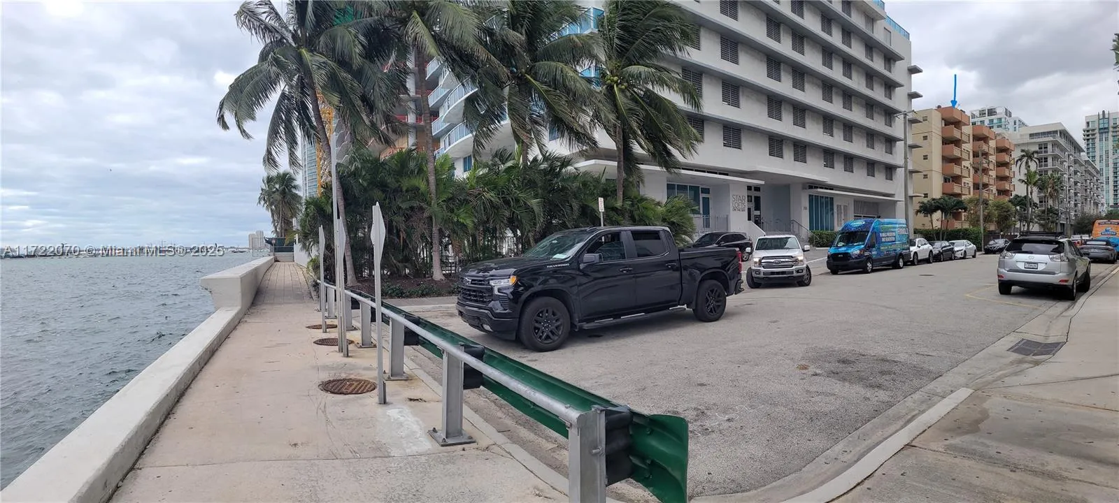 600 NE 25th St # 12, Miami FL 33137