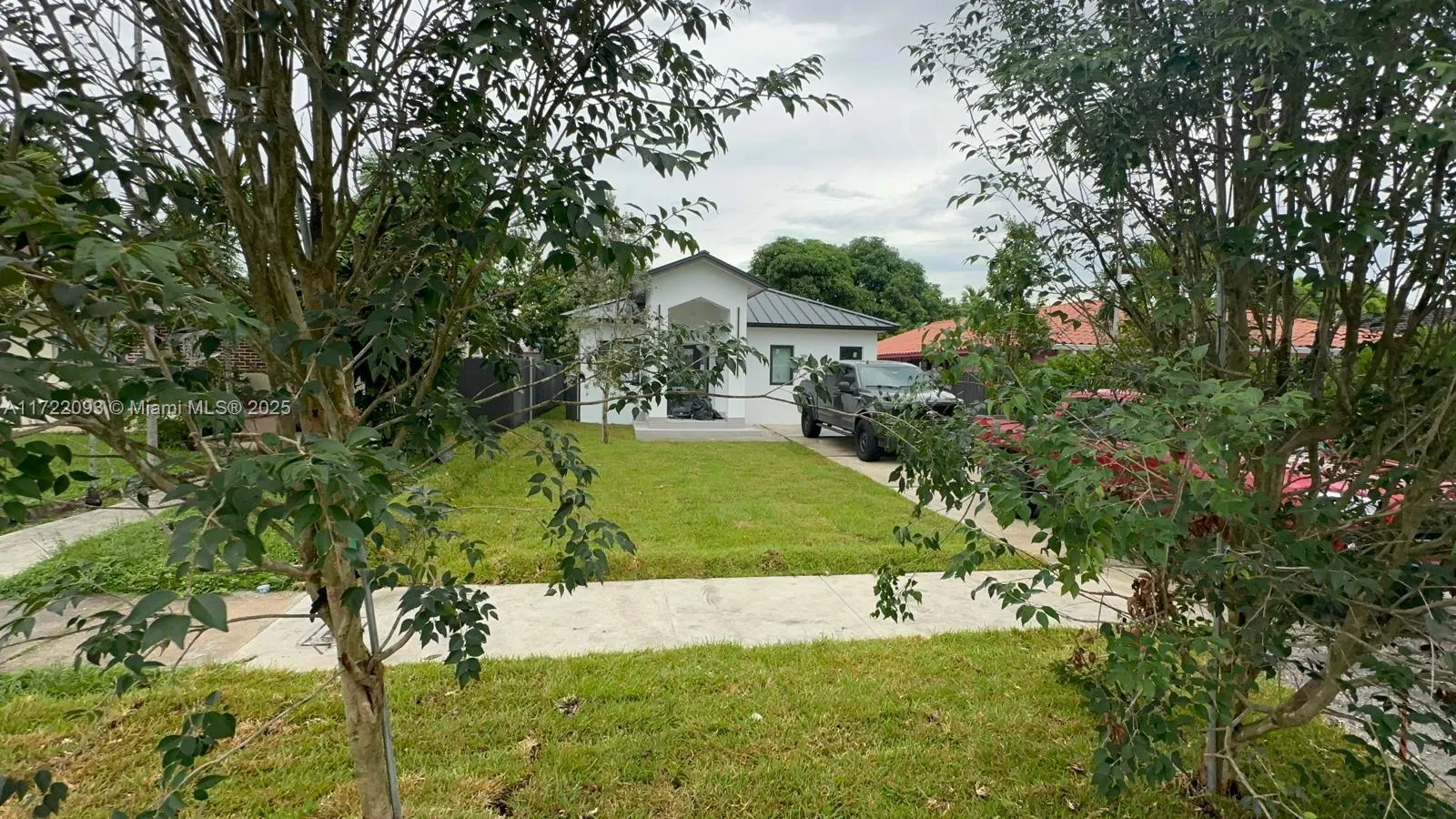 248 NW 59th Ave, Miami FL 33126