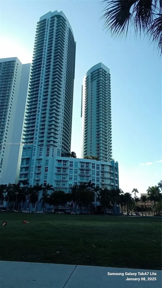 1900 Bayshore Dr # 3518, Miami FL 33132