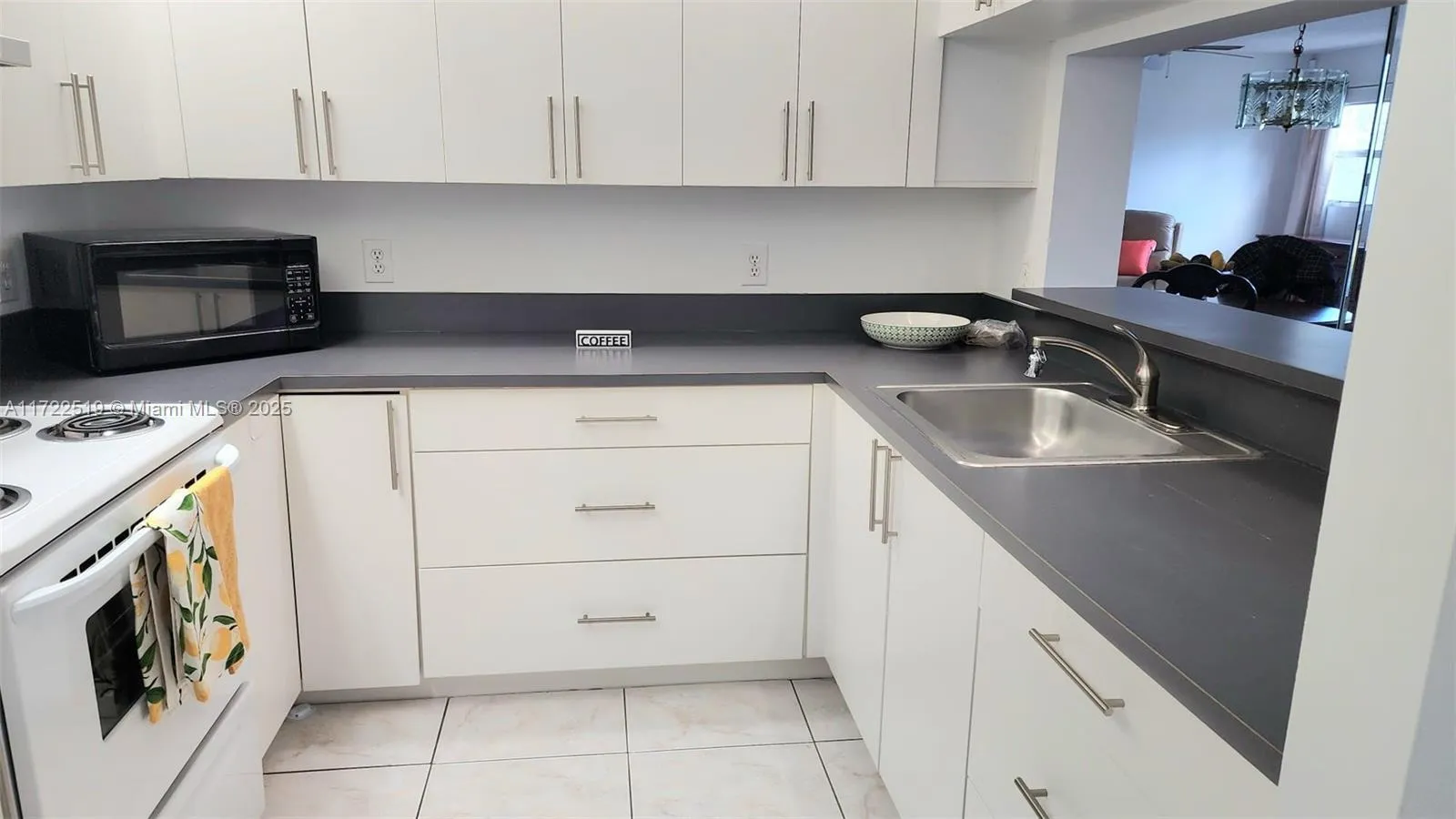700 SW 137th Ave # 212H, Pembroke Pines FL 33027