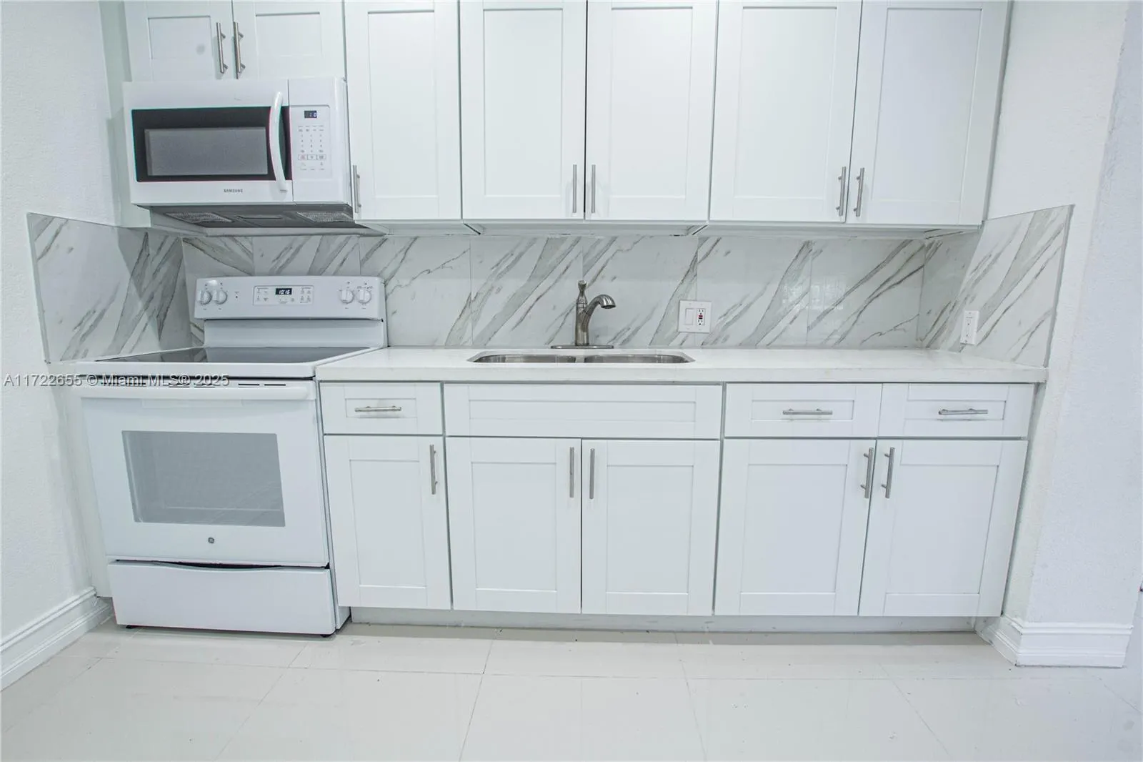 575 NW 49th St, Miami FL 33127