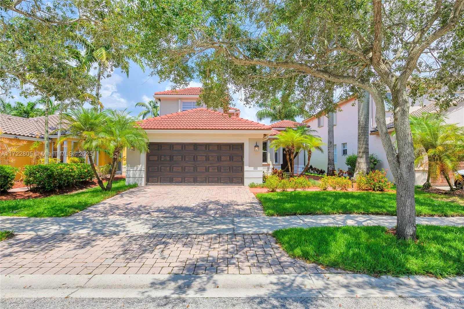 4 bedroom 3 bath for sale at 1632 NE Winterberry Ln, Weston FL 33327
