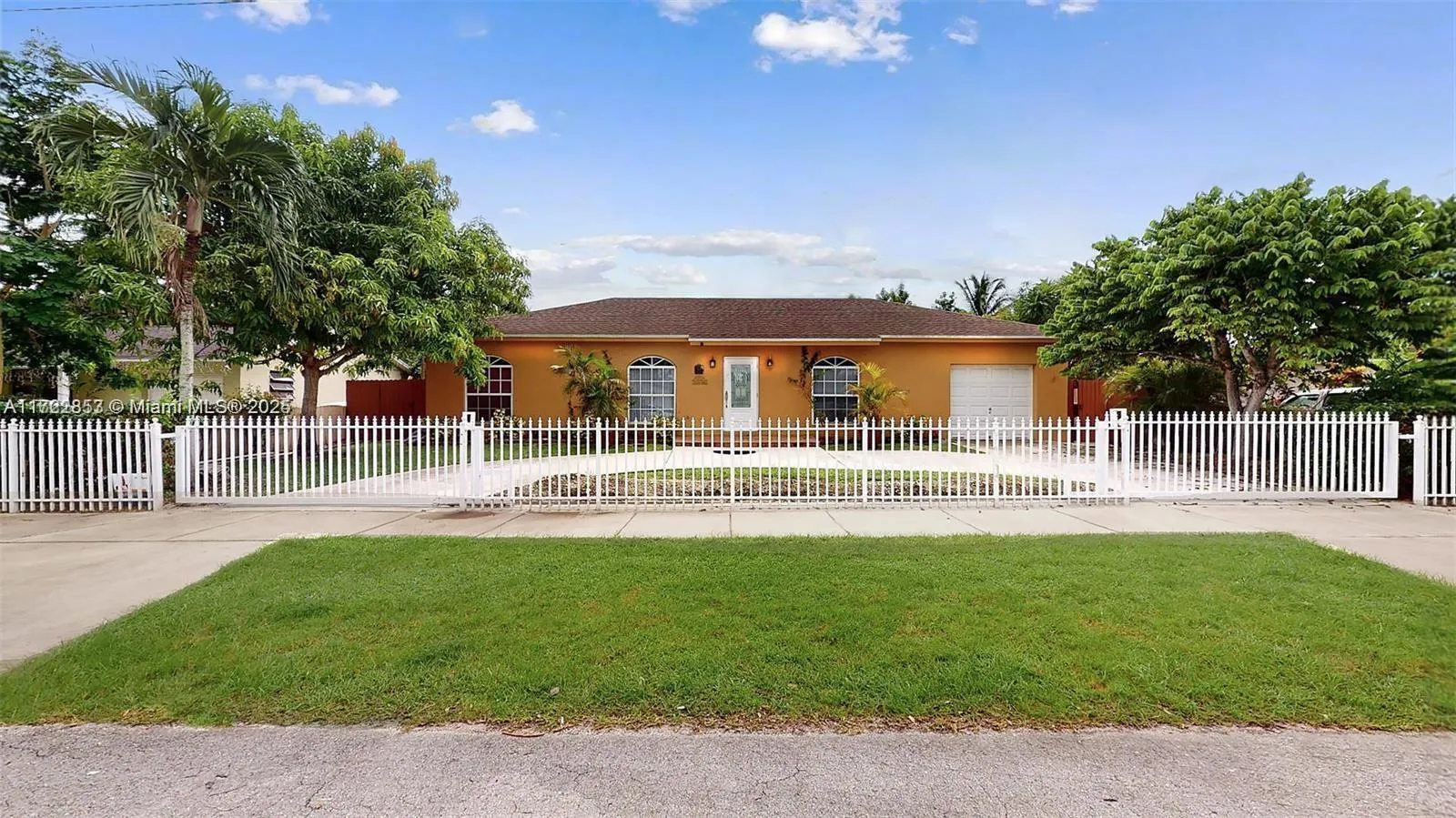 386 NW 17th Ct, Homestead FL 33030