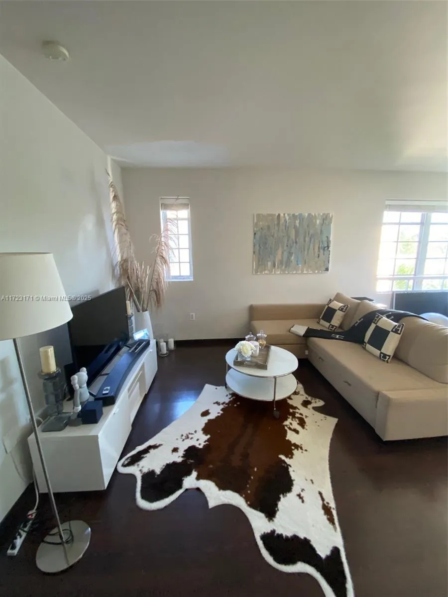 435 21st St # 307, Miami Beach FL 33139