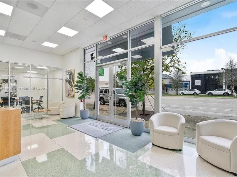 2404 Hollywood Blvd, Hollywood FL 33020