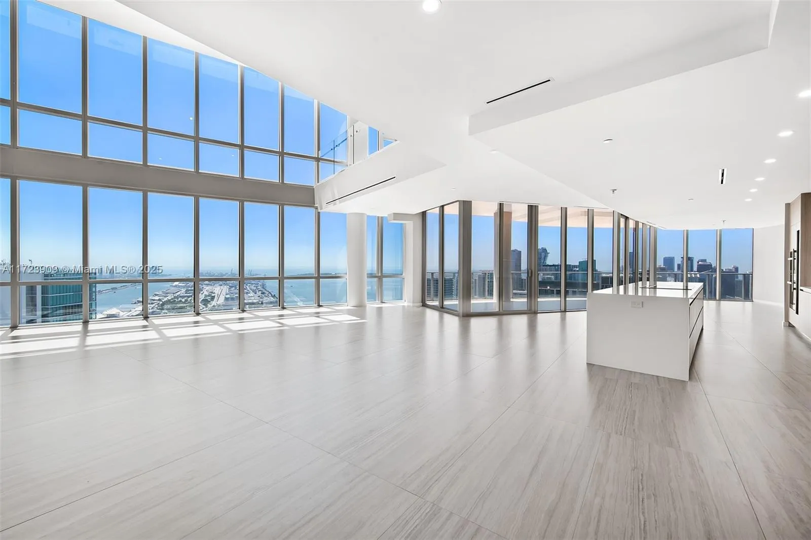 851 NE 1st Ave # 5411, Miami FL 33132