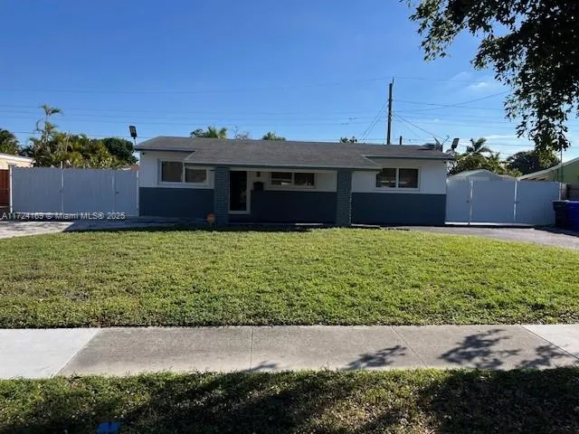 3 bedroom 2 bath for sale at 721 N 68th Ave, Hollywood FL 33024