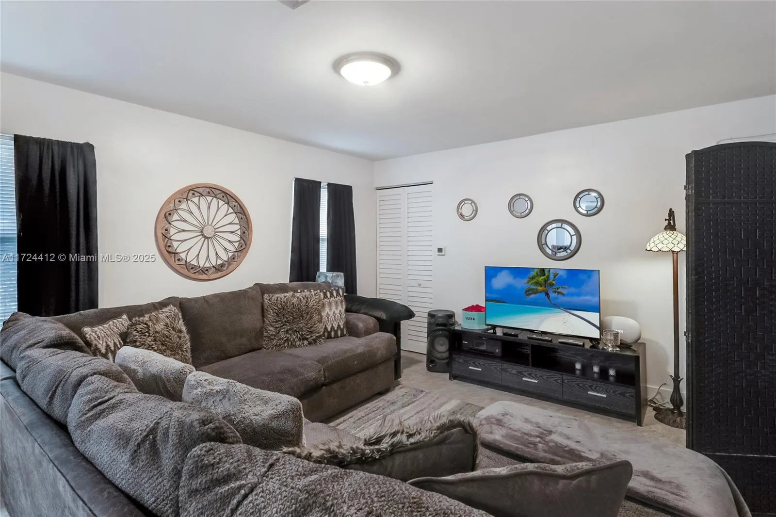 for sale at 219 NW 7th Ct, Hallandale Beach FL 33009