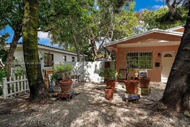 133 NE 48th St, Miami FL 33137
