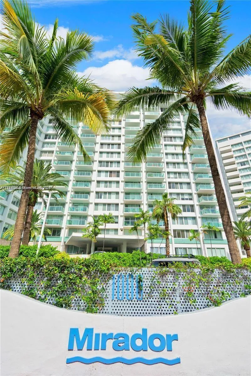 1 bath for sale at 1000 West Ave # 1105, Miami Beach FL 33139