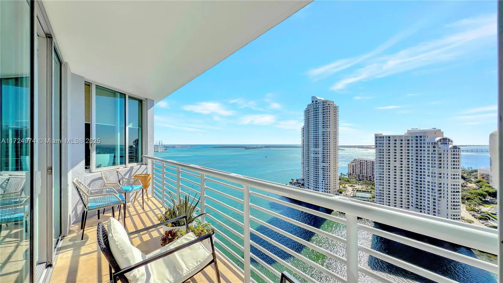 2 bedroom 2 bath for sale at 335 S Biscayne Blvd # 2905, Miami FL 33131