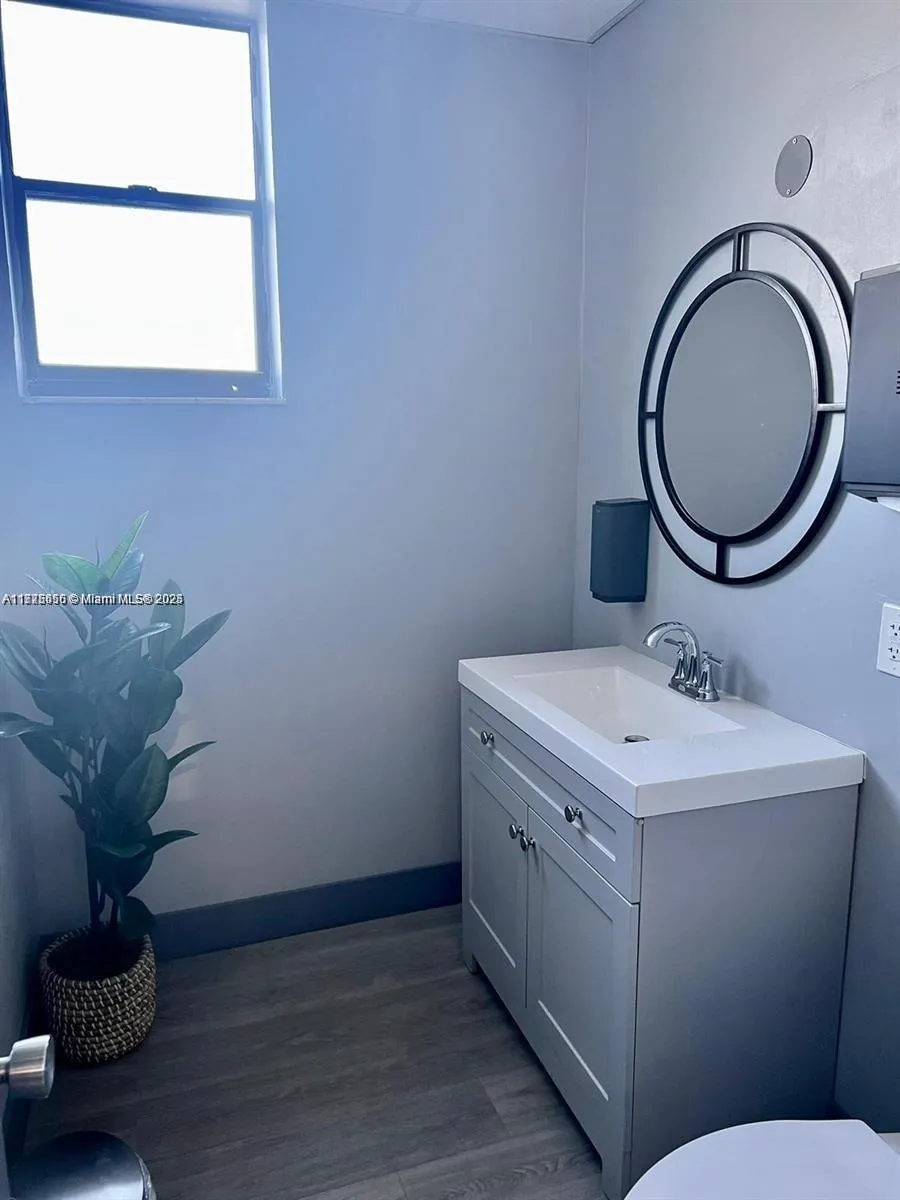 9101 W Okeechobee Rd # 204, Hialeah Gardens FL 33016