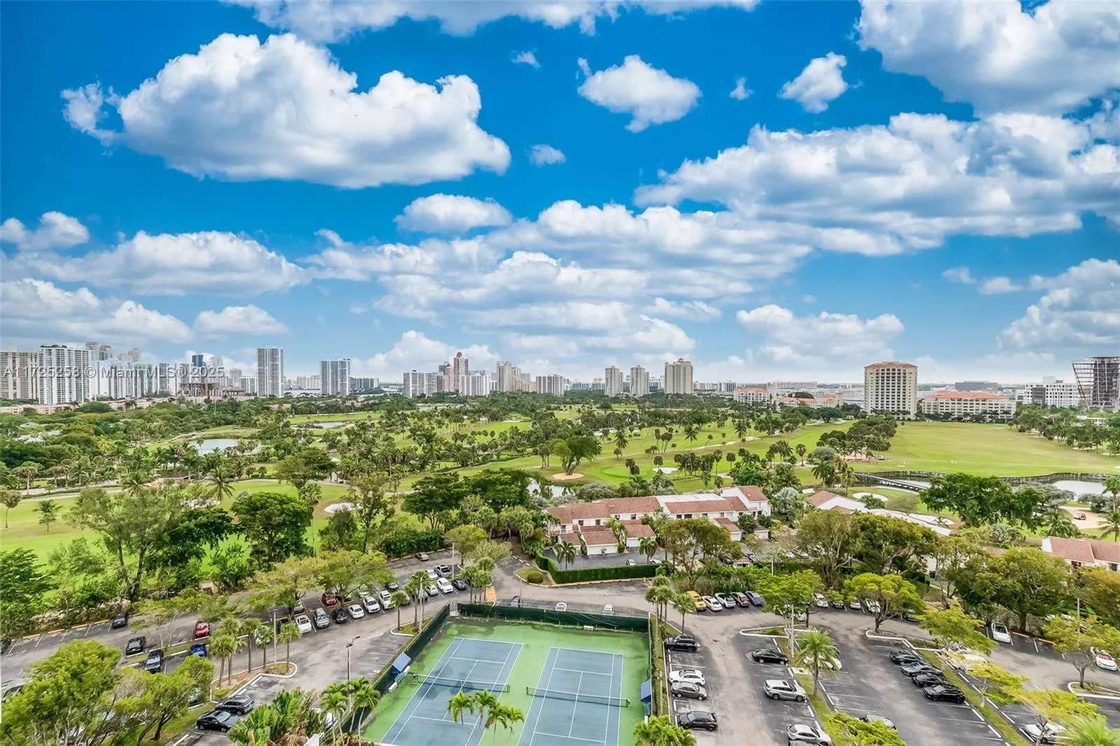 2 bedroom 2 bath for sale at 20225 NE 34th Ct # 1614, Aventura FL 33180