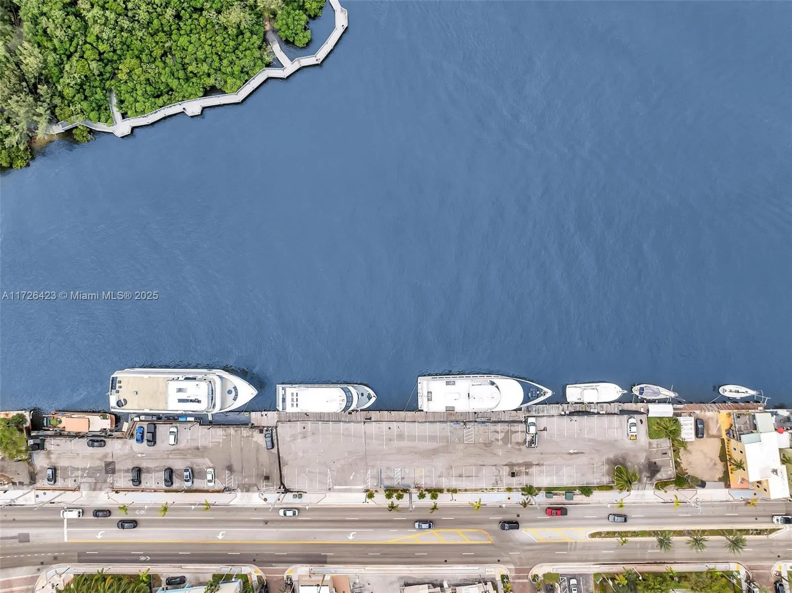 1318 N Ocean Dr, Hollywood FL 33019