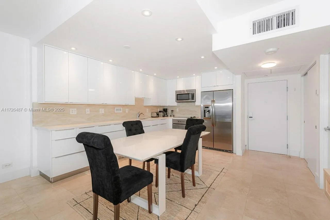 2301 Collins Ave # 1515, Miami Beach FL 33139