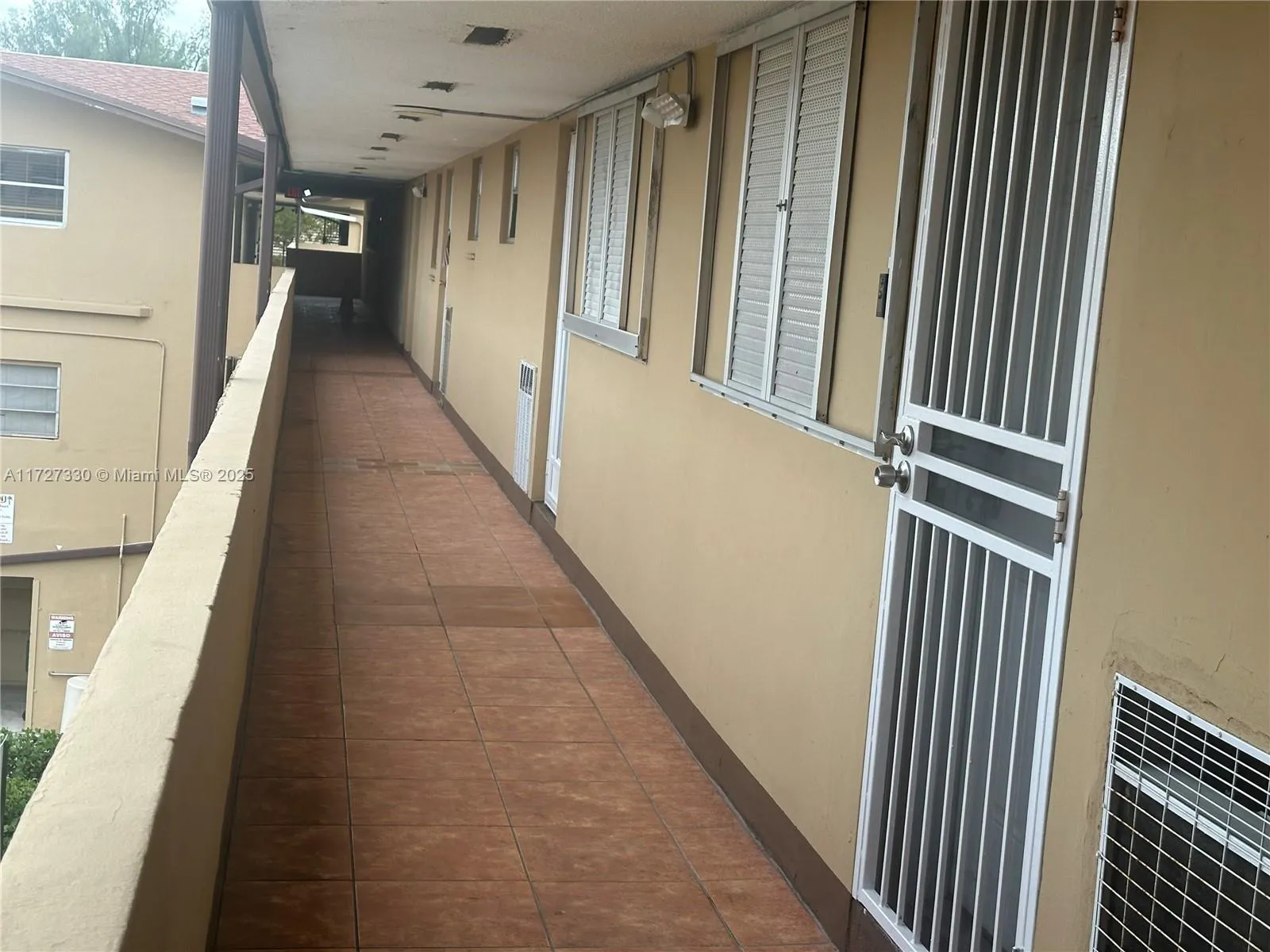 160 Royal Palm Rd # 303, Hialeah Gardens FL 33016