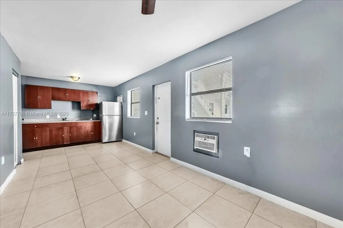 365 NW 8th St # 304, Miami FL 33136
