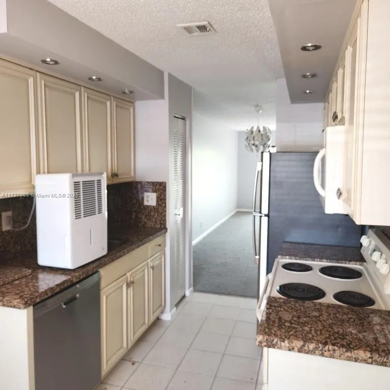 1335 NW 94th Way # 1335, Coral Springs FL 33071