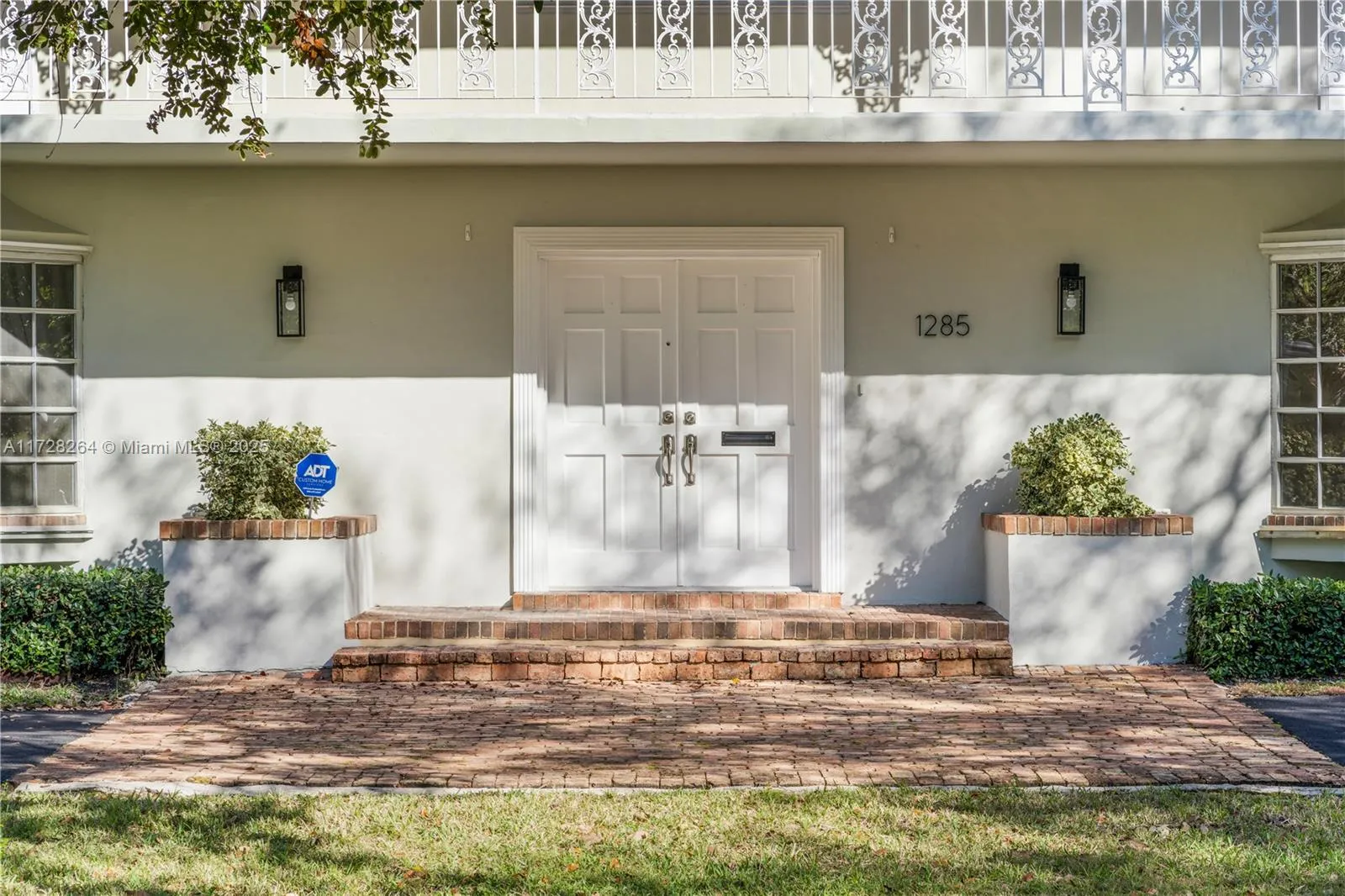 1285 Algardi Ave, Coral Gables FL 33146