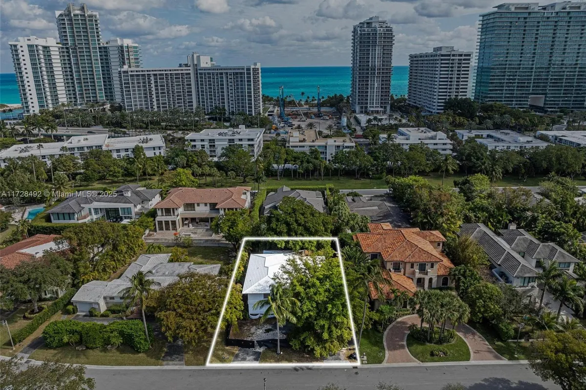 253 Bal Cross Dr, Bal Harbour FL 33154