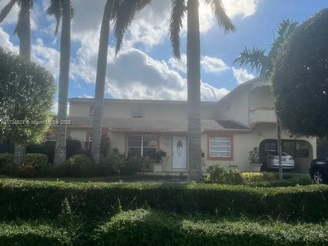 6 bedroom 4 bath for sale at 10864 SW 141st Ln, Miami FL 33176