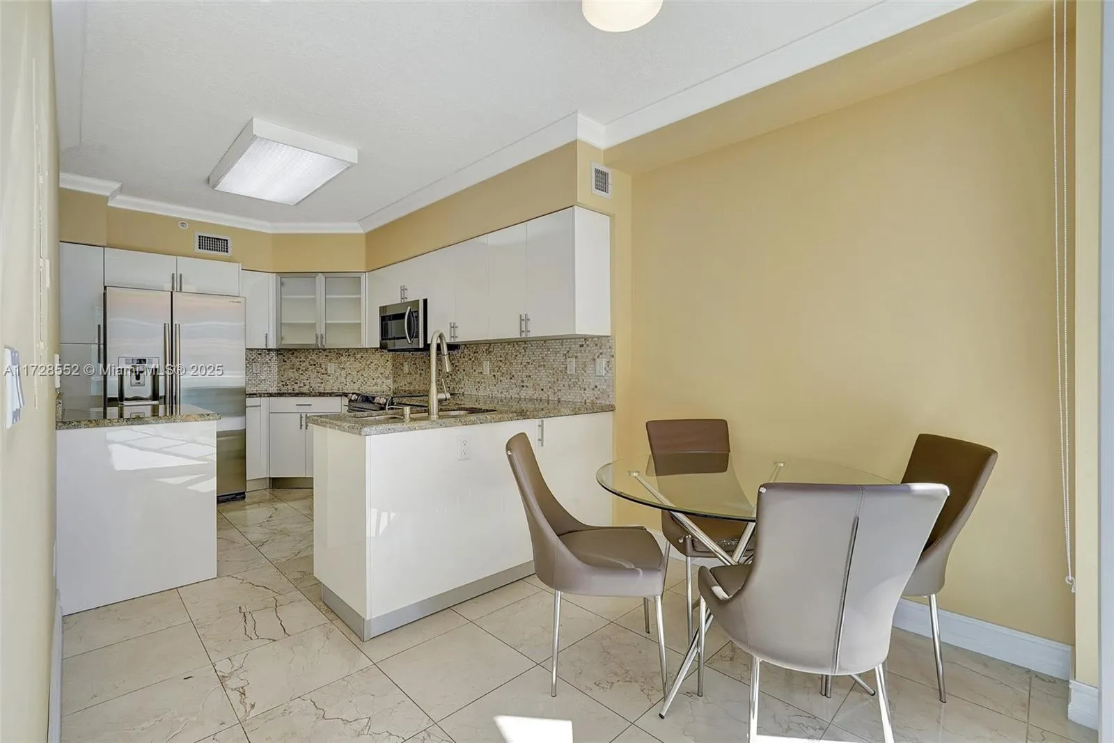 3370 Hidden Bay Dr # 910, Aventura FL 33180