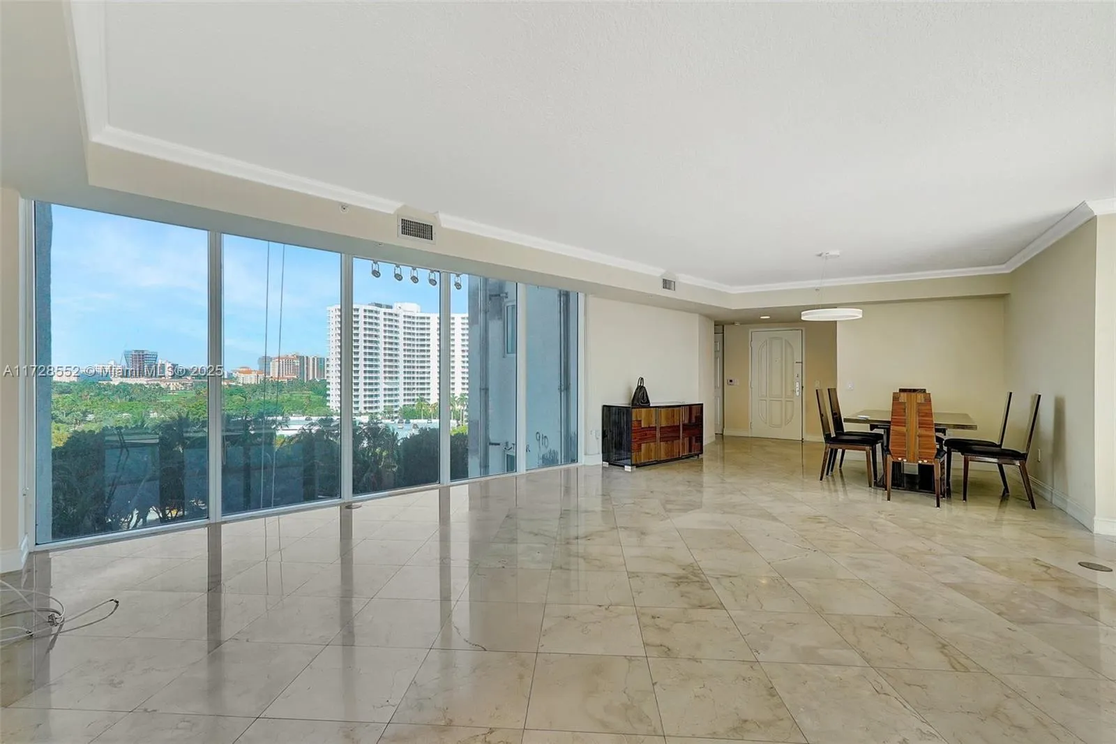 3370 Hidden Bay Dr # 910, Aventura FL 33180