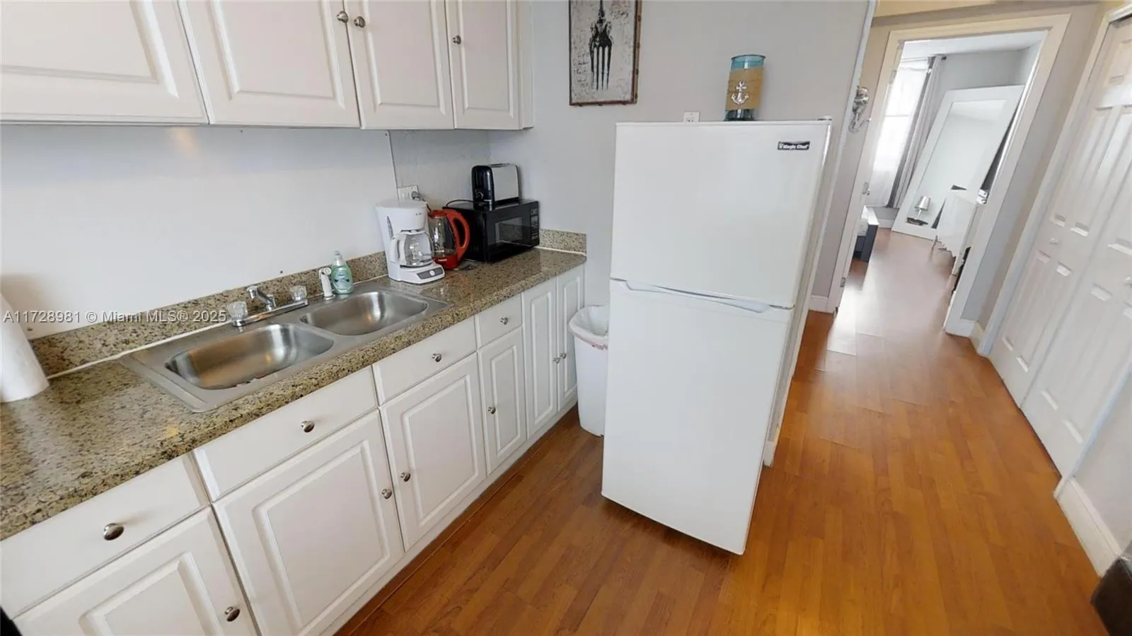 713 Collins Ave # 33, Miami Beach FL 33139