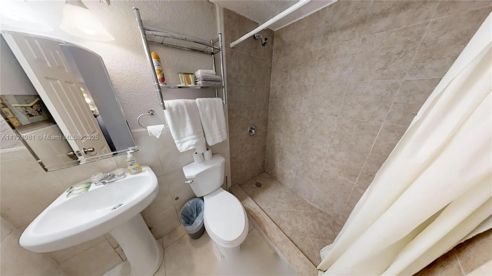 713 Collins Ave # 33, Miami Beach FL 33139
