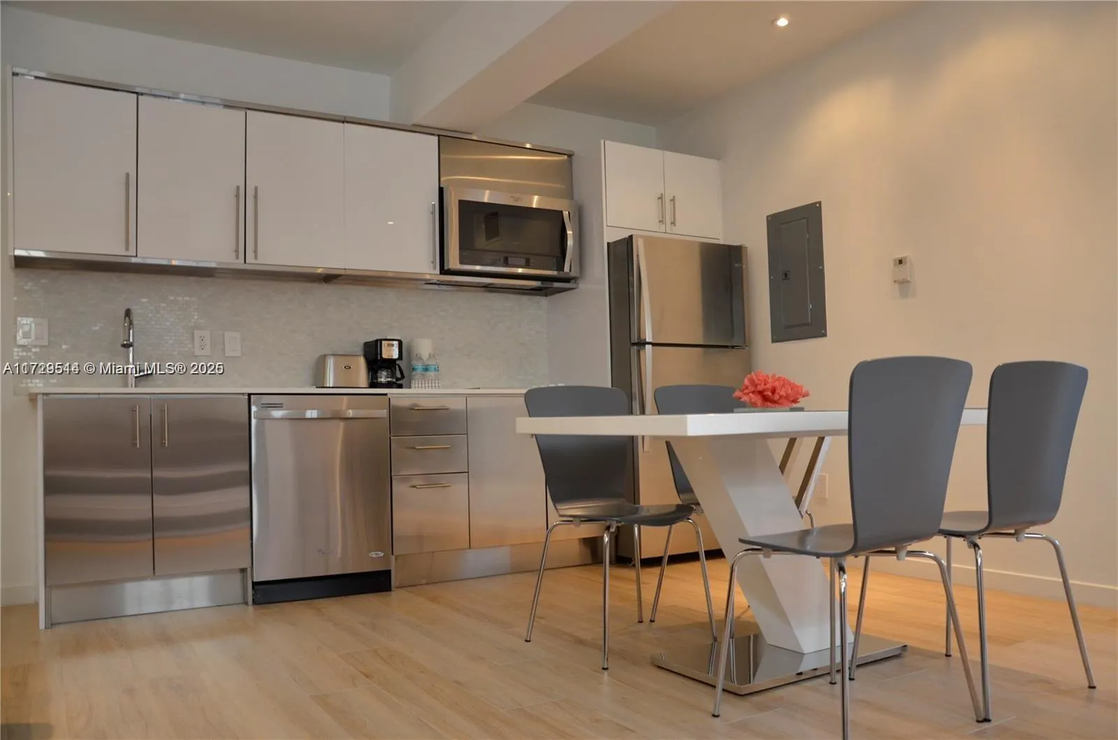 1 bedroom 1 bath for sale at 700 16th St # 201, Miami Beach FL 33139