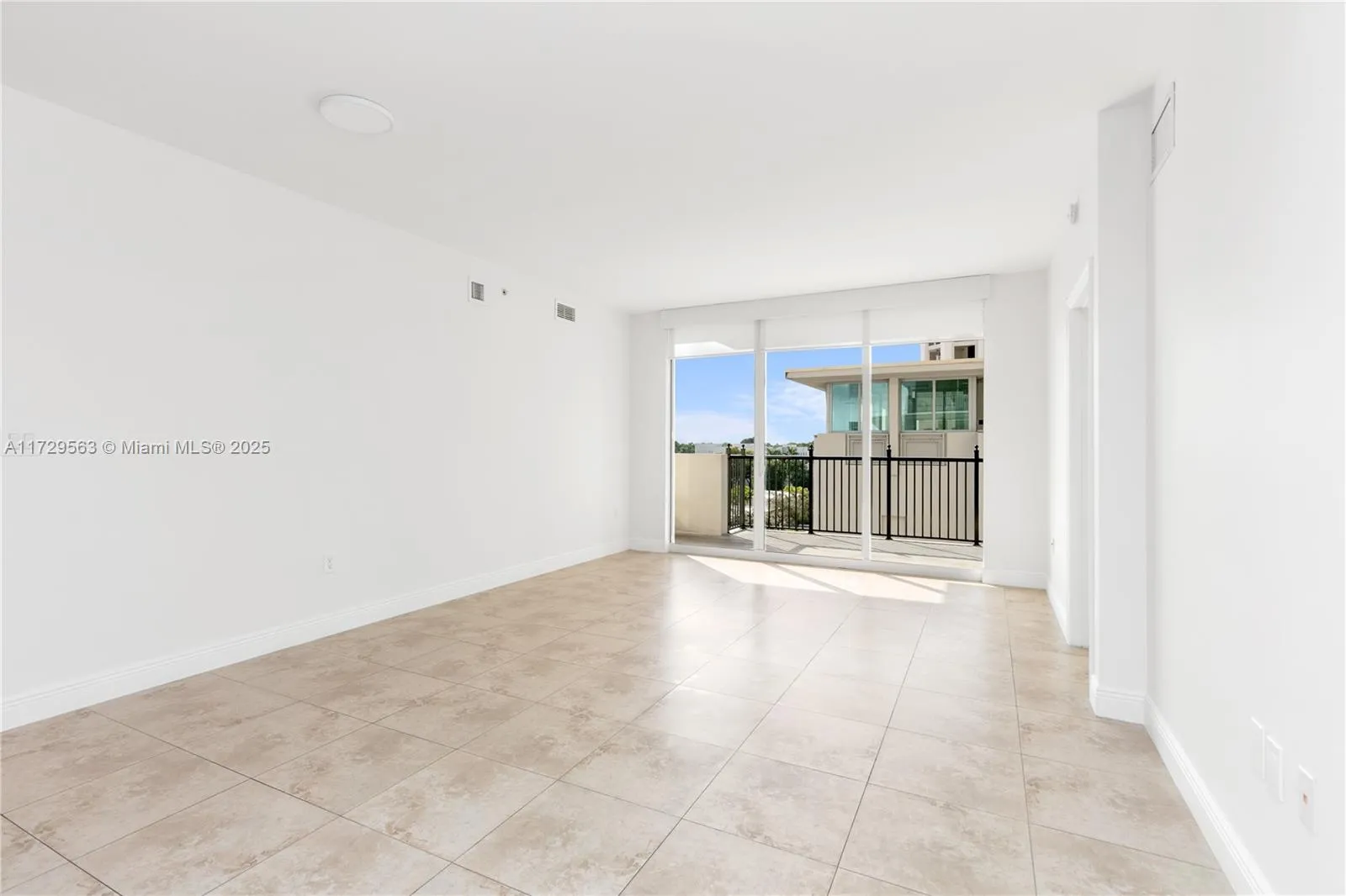 4100 Salzedo St # 5, Coral Gables FL 33146