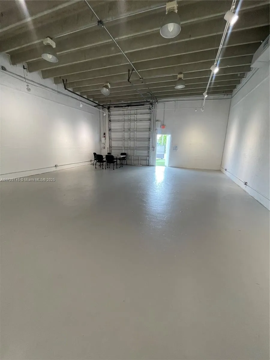 676 NW 23rd St, Miami FL 33127