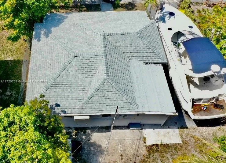 713 SW 7th St, Dania Beach FL 33004