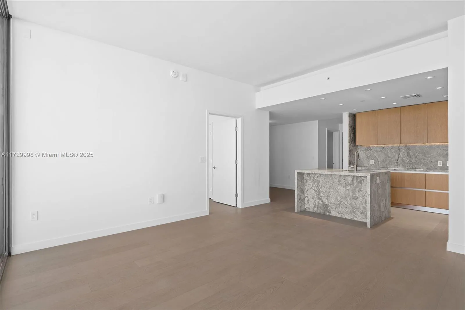 500 Alton Rd # 3704, Miami Beach FL 33139