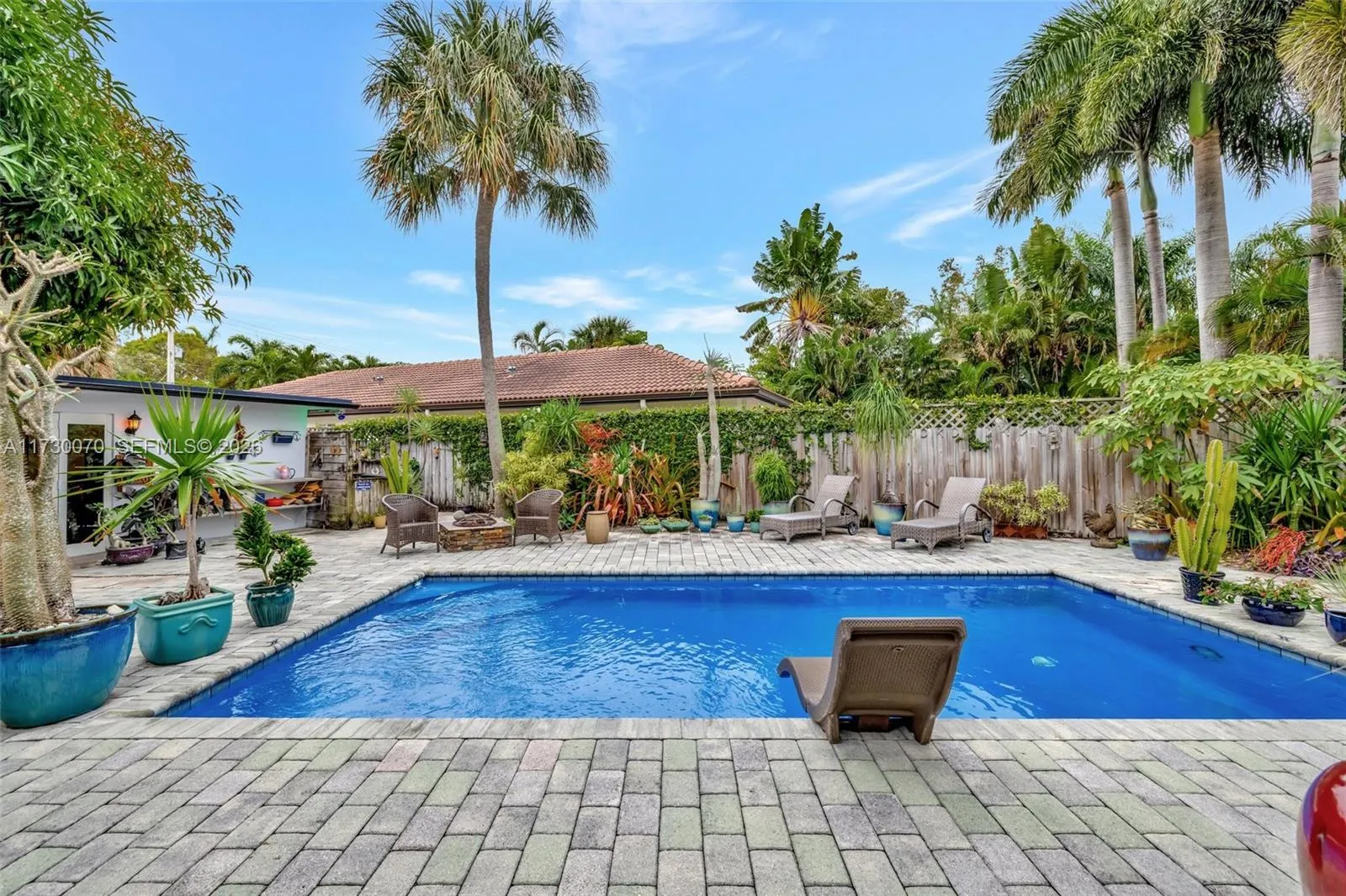 1401 NE 33rd St, Oakland Park FL 33334